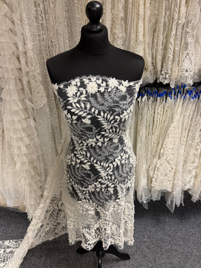 Ivory 3D & Beaded Chantilly Lace - P239