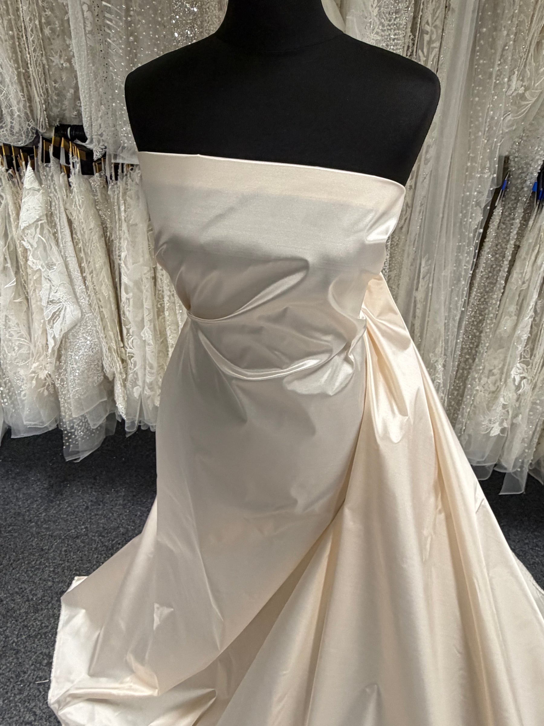 Champagnerseidenmischung Organza-Taft - P607