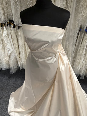 Champagnerseidenmischung Organza-Taft - P607
