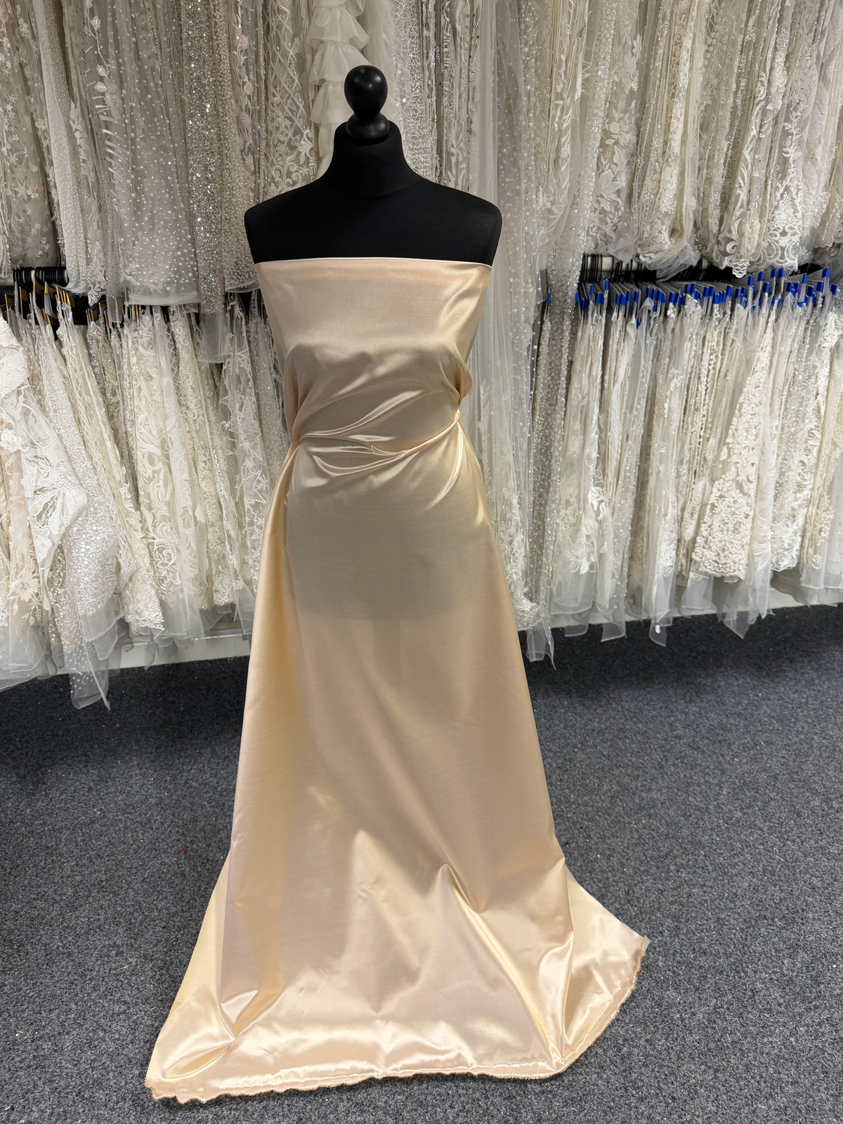 Champagner/Gold Seidenmischung Organza Taft - P607