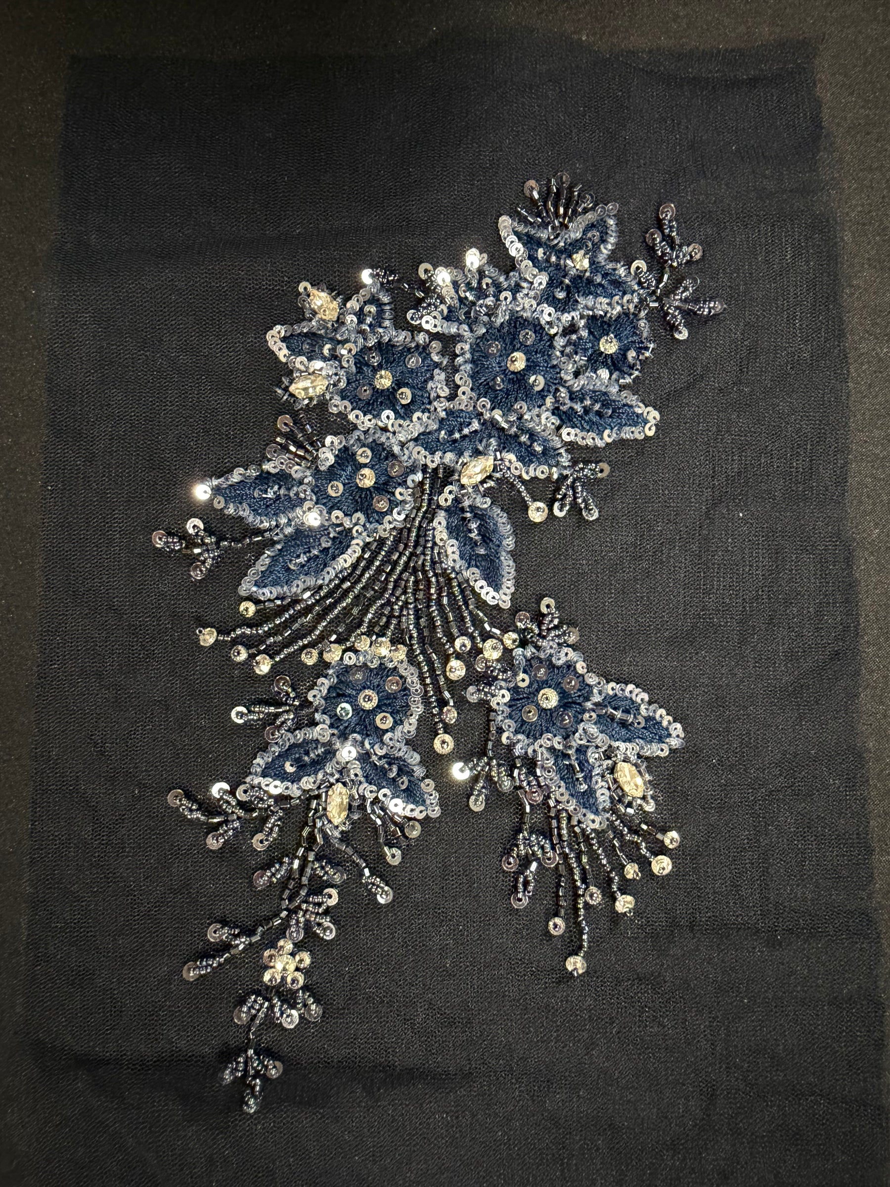 Marineblaues Kristallmotiv - MH1006