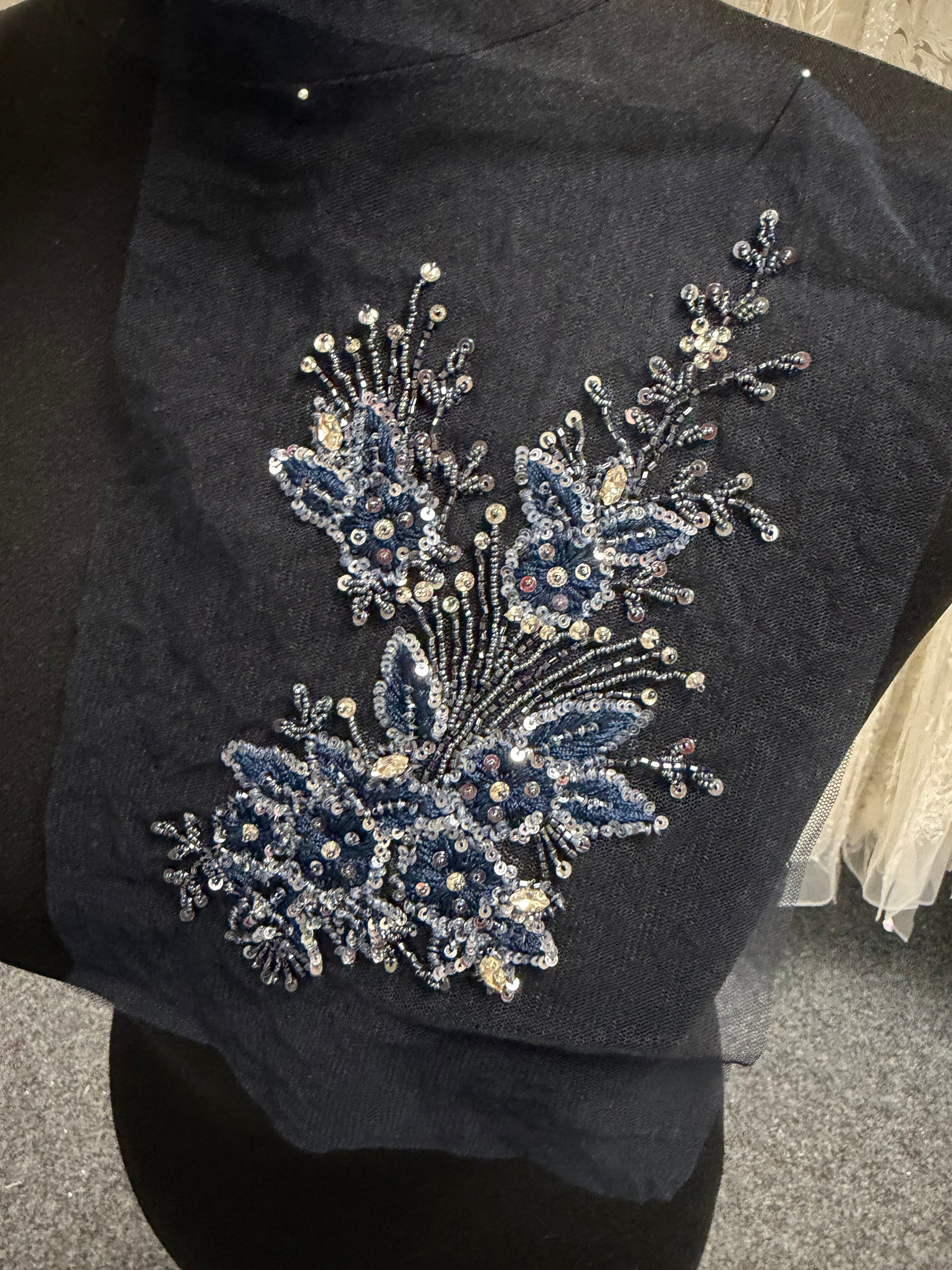 Marineblaues Kristallmotiv - MH1006