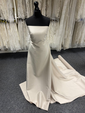 Austernfarbener Polyester-Lycra-Duchess-Satin - P83