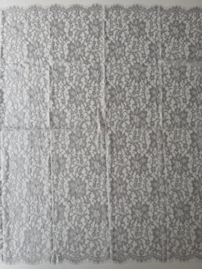 Silbermetallic Chantilly-Spitze - P184