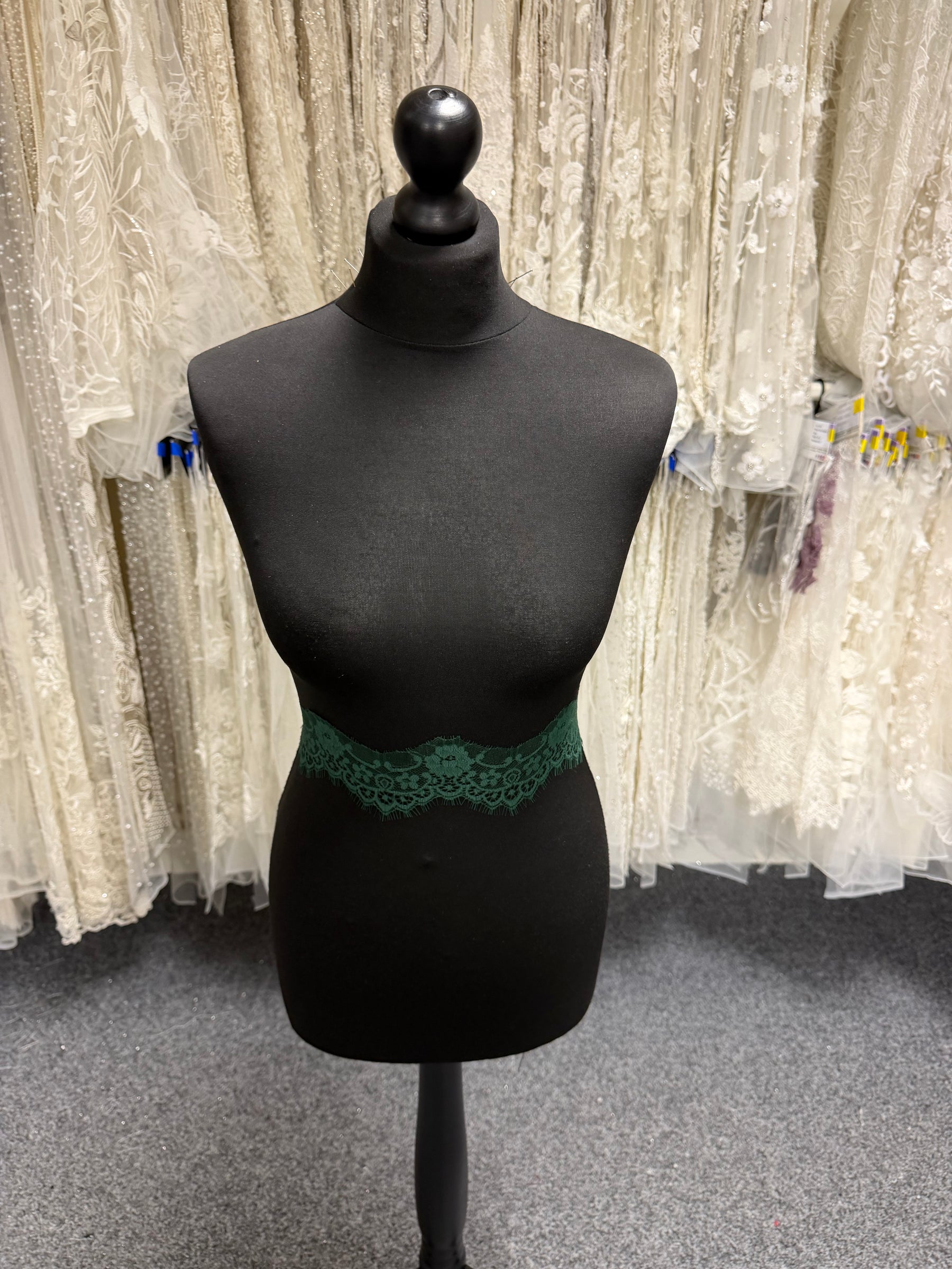 Hunter Green Lace Trim - EF4010