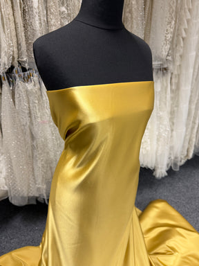 Goldener Polyestersatin – Classique (CF)
