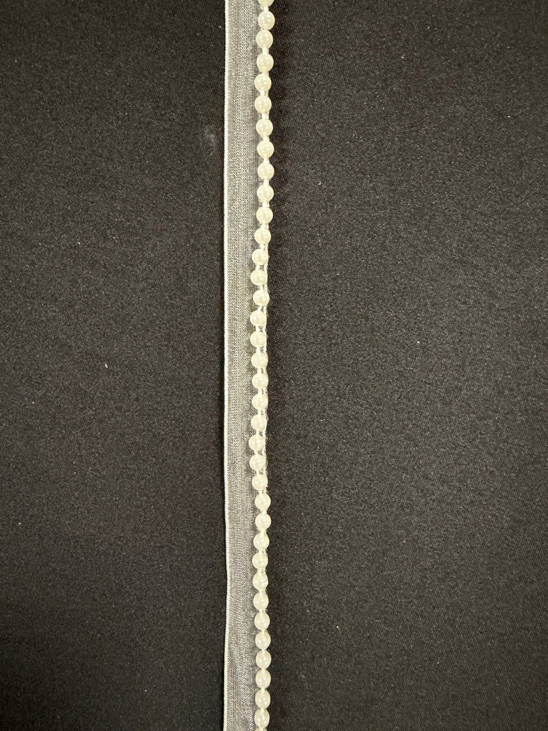 Elfenbein Perlenkante - T924