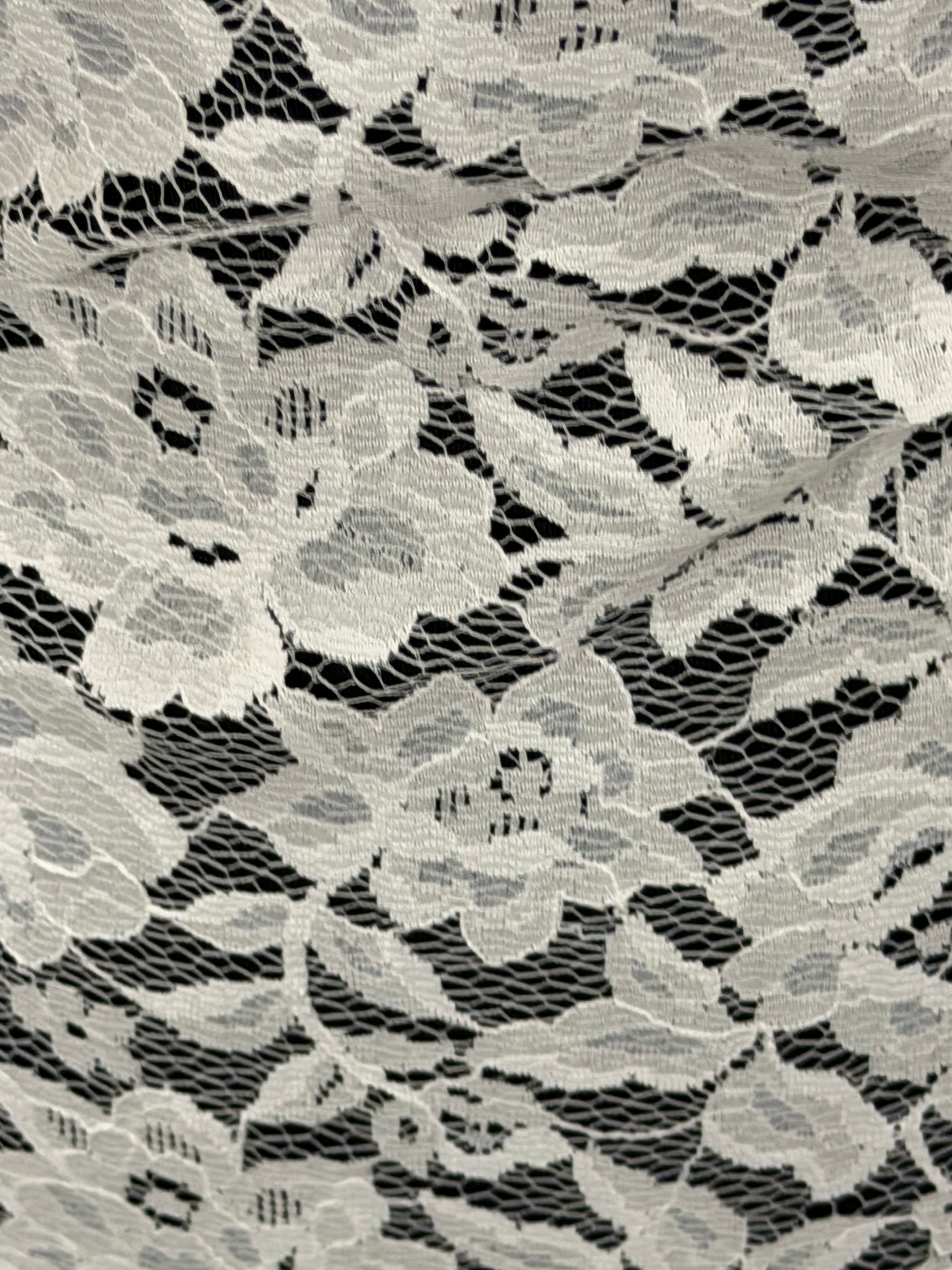 S Ivory Lace - LA1010