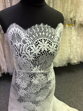 Ivory Lace - LA1013