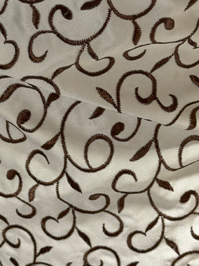 Elfenbein/Mittel-Kakao Bestickter Herzogin-Satin - P476