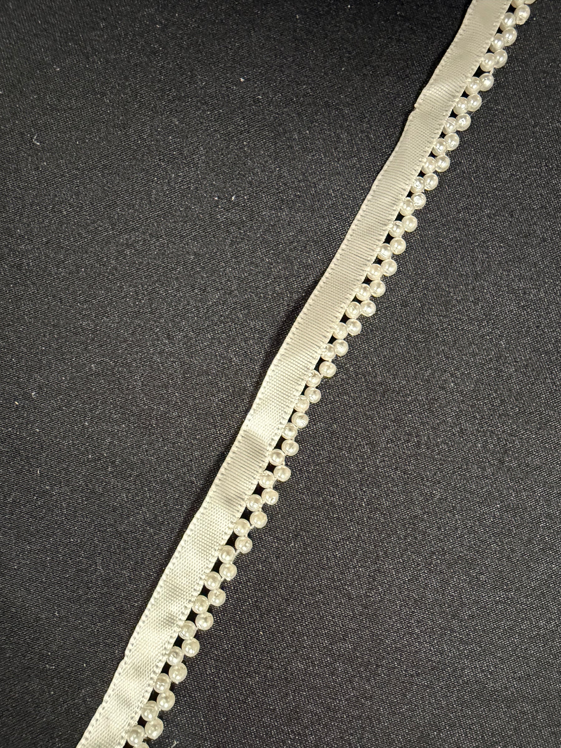 Elfenbeinperlenkante - T925