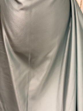 Nebelgrüner Polyester-Duchess-Satin - P42