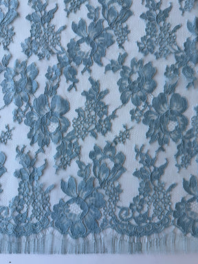 Entenblau Chantilly-Spitze – P305 (90cm)