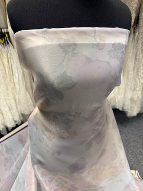 Elfenbein mit mehrfach bedrucktem Organza - PR2007