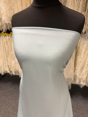 Enteneiblauer Stretch-Krepp aus italienischer Wolle – PH4002