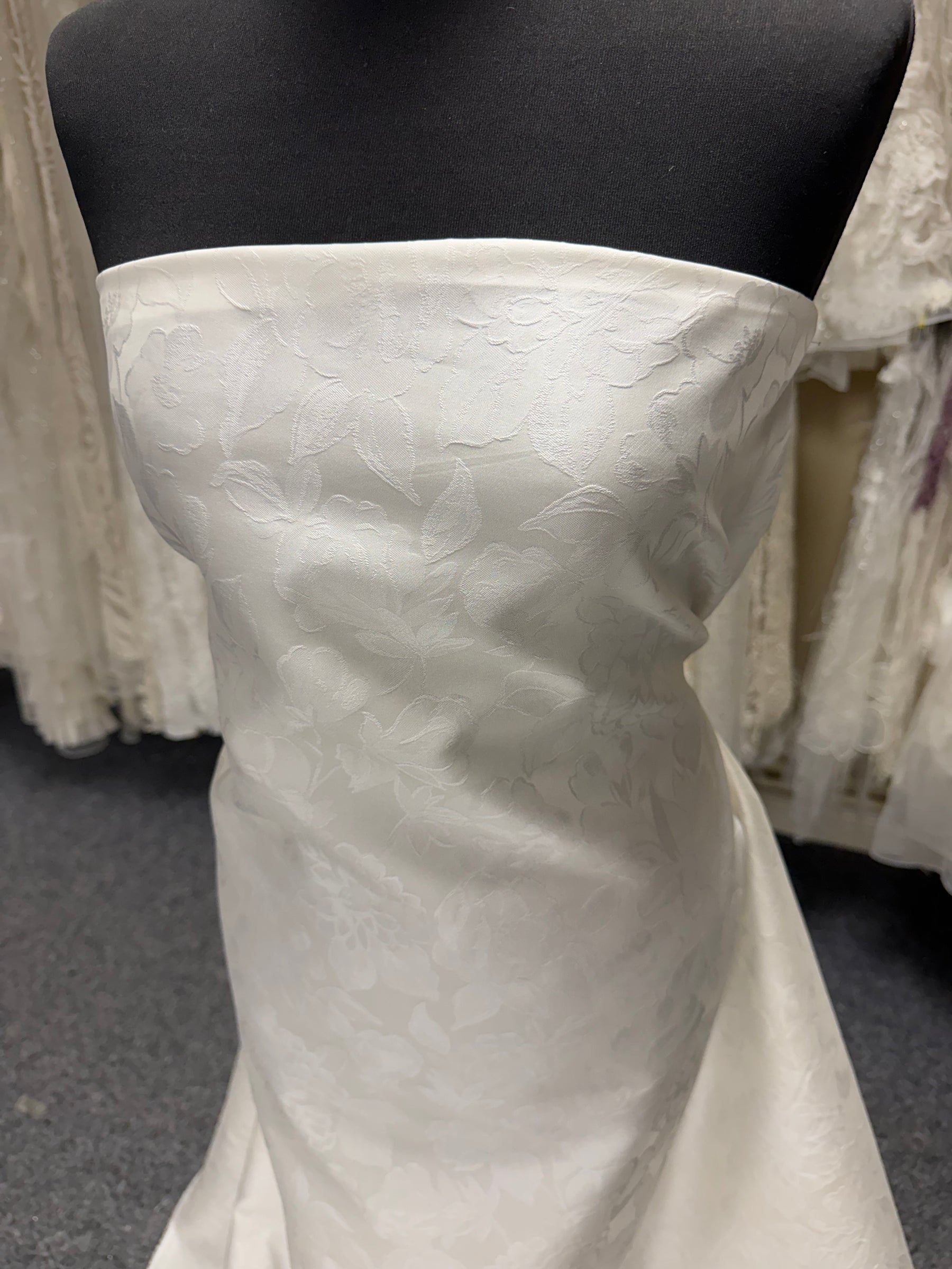 Elfenbein Poly-Seide Jacquard - P665