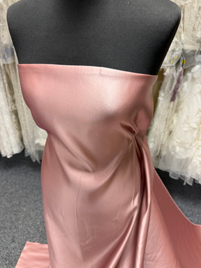Polyester-Duchesse-Satin in Antikrosa - Contessa