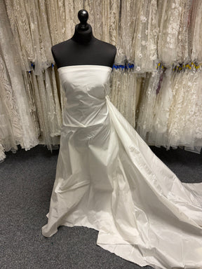 Ivory Silk Taffeta - Saribie