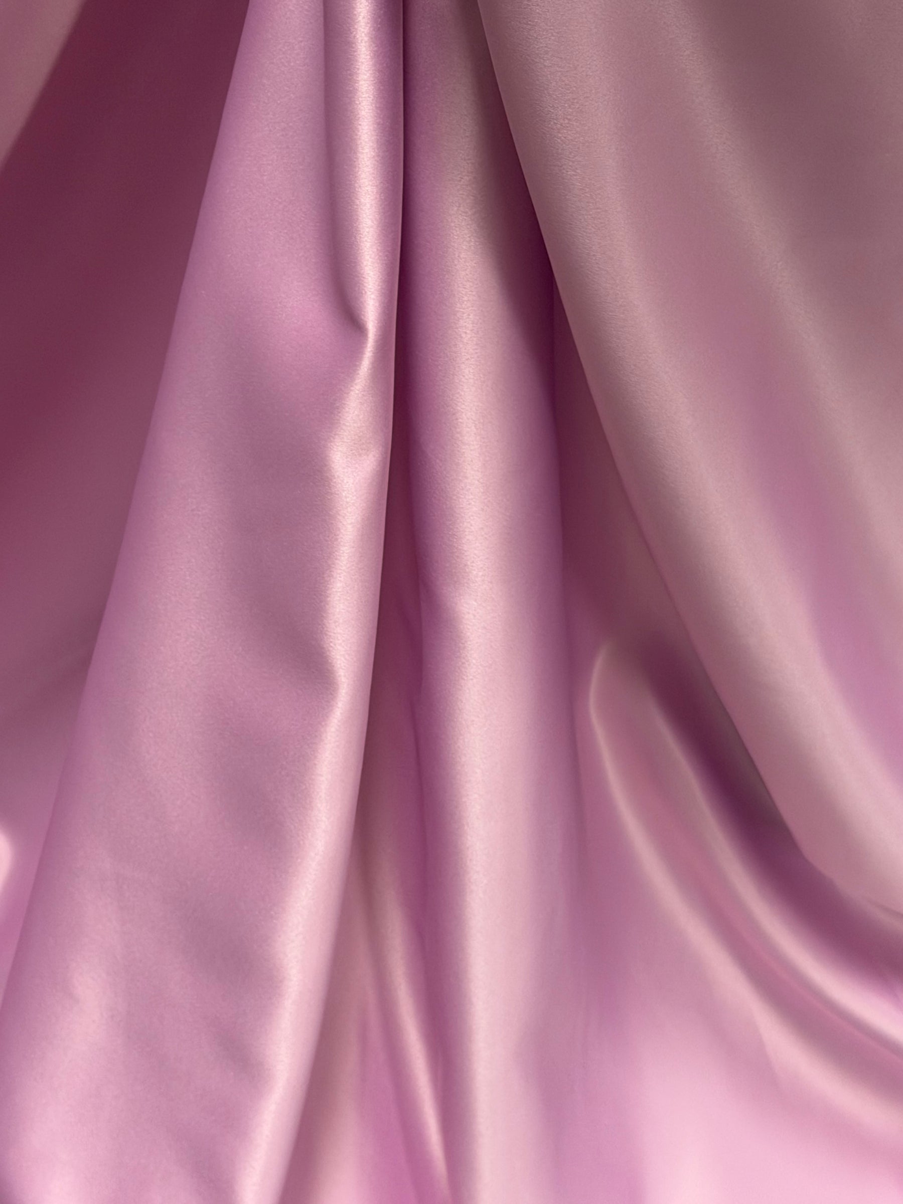 Rosa Polyestersatin – Majestätisch