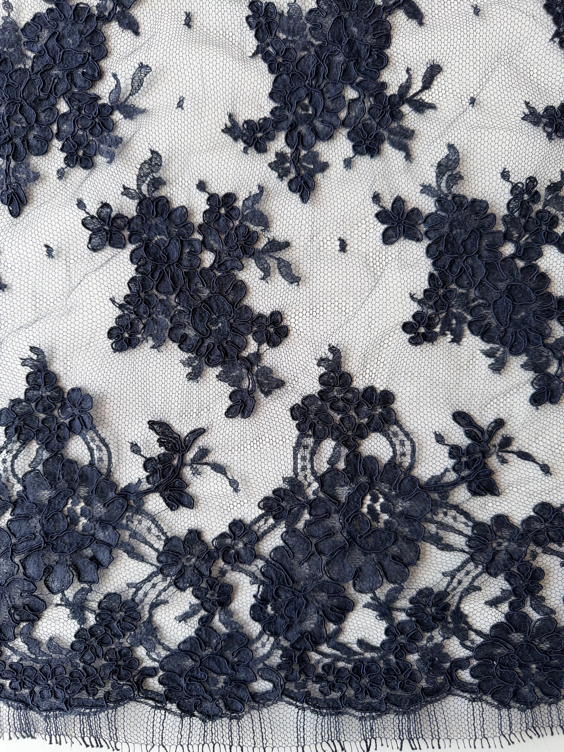 Marineblau Kordel-Chantilly-Spitze - P237