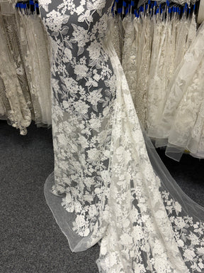 Ivory Italian Corded Embroidered Lace - Paysley