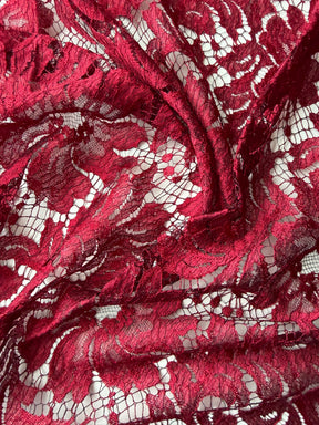 Rote Chantilly-Spitze - P168