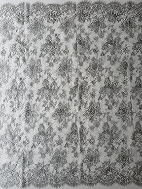 Silberne Chantilly-Spitze - P183