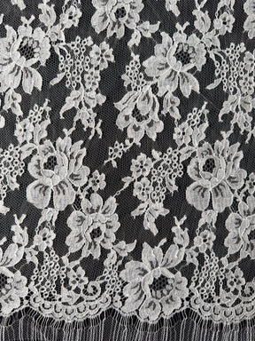 Beige Chantilly-Spitze - P305 (140cm)