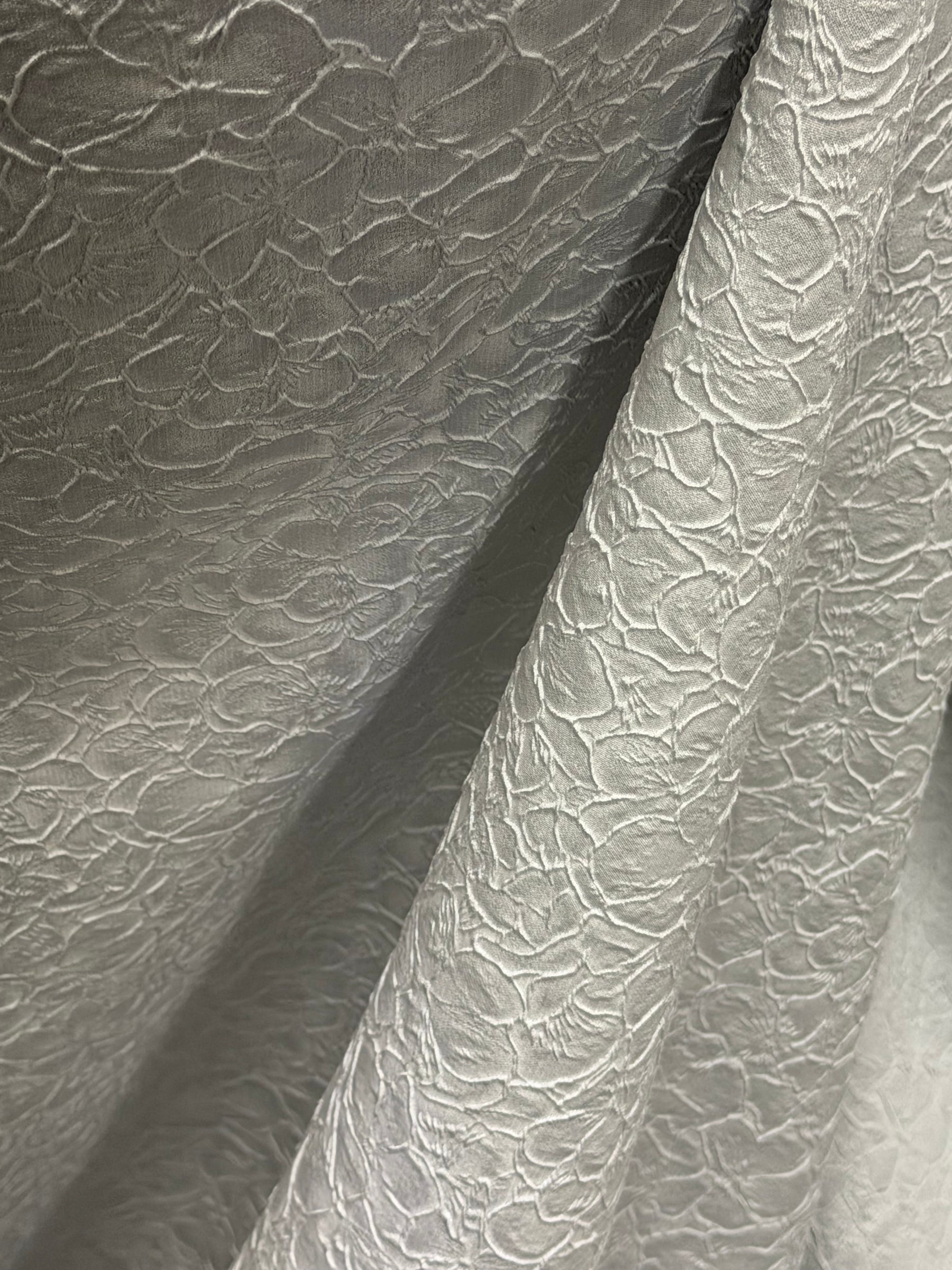 Silberner Jacquard - P659