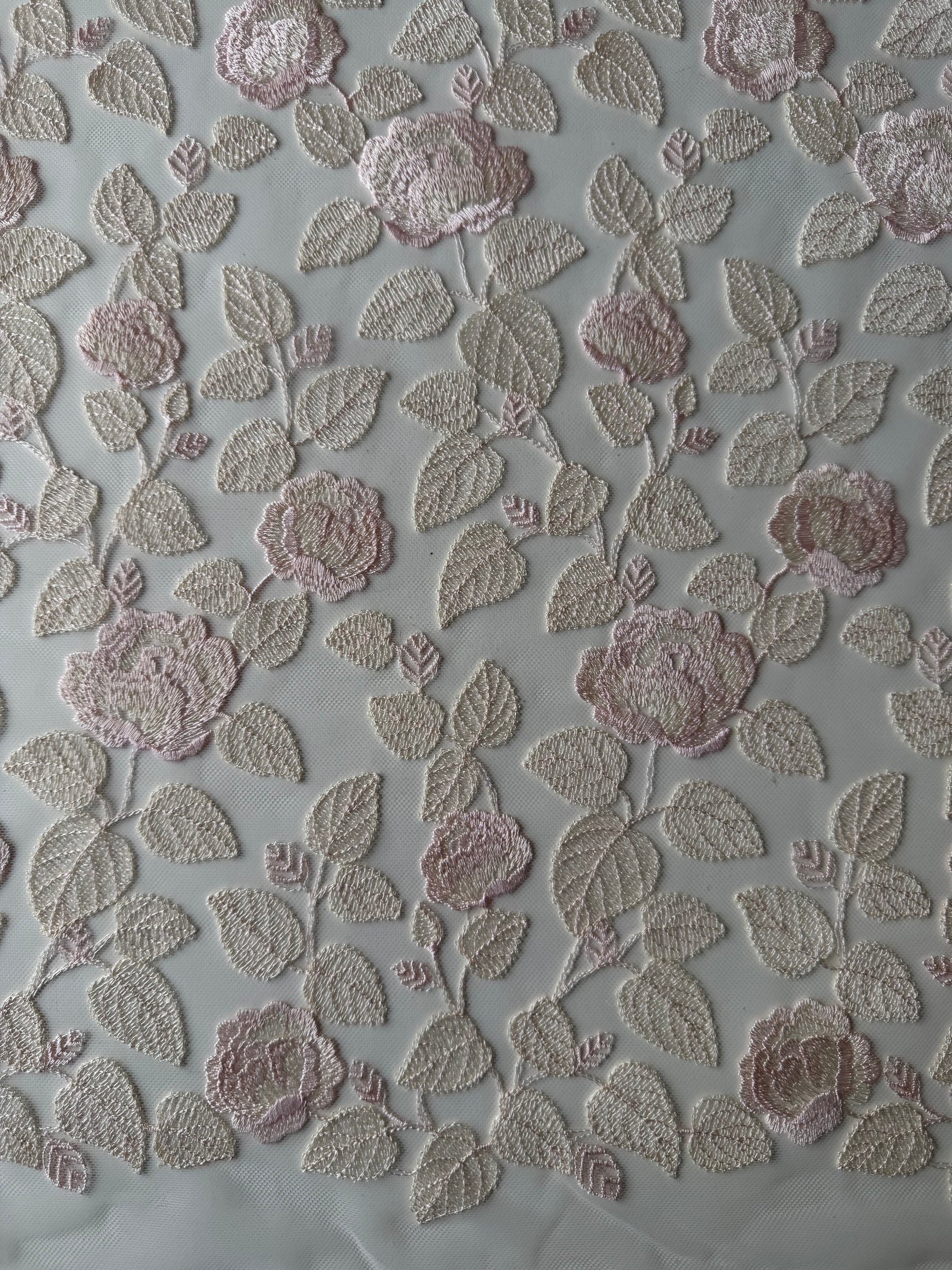 Muschelrosa Stickereispitze - EB5042