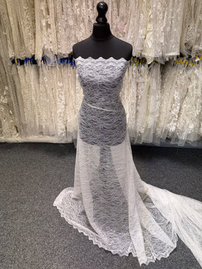 Pale Ivory Raschel Lace - P412