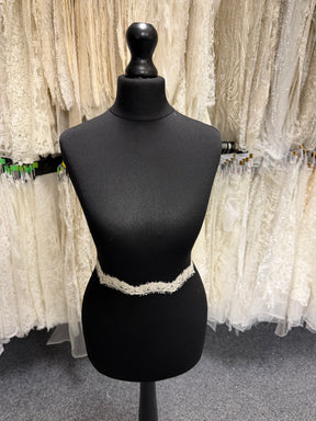 Ivory/Crystal Heavy Beaded Crystal Edging - T174