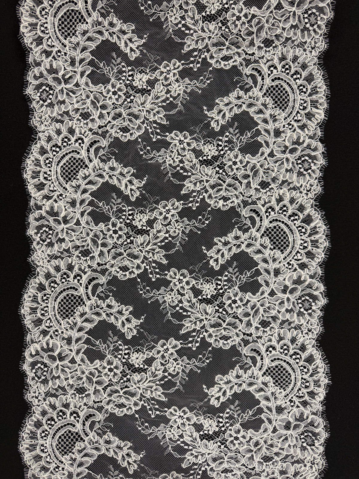 Ivory Corded Lace Trim - Yekta