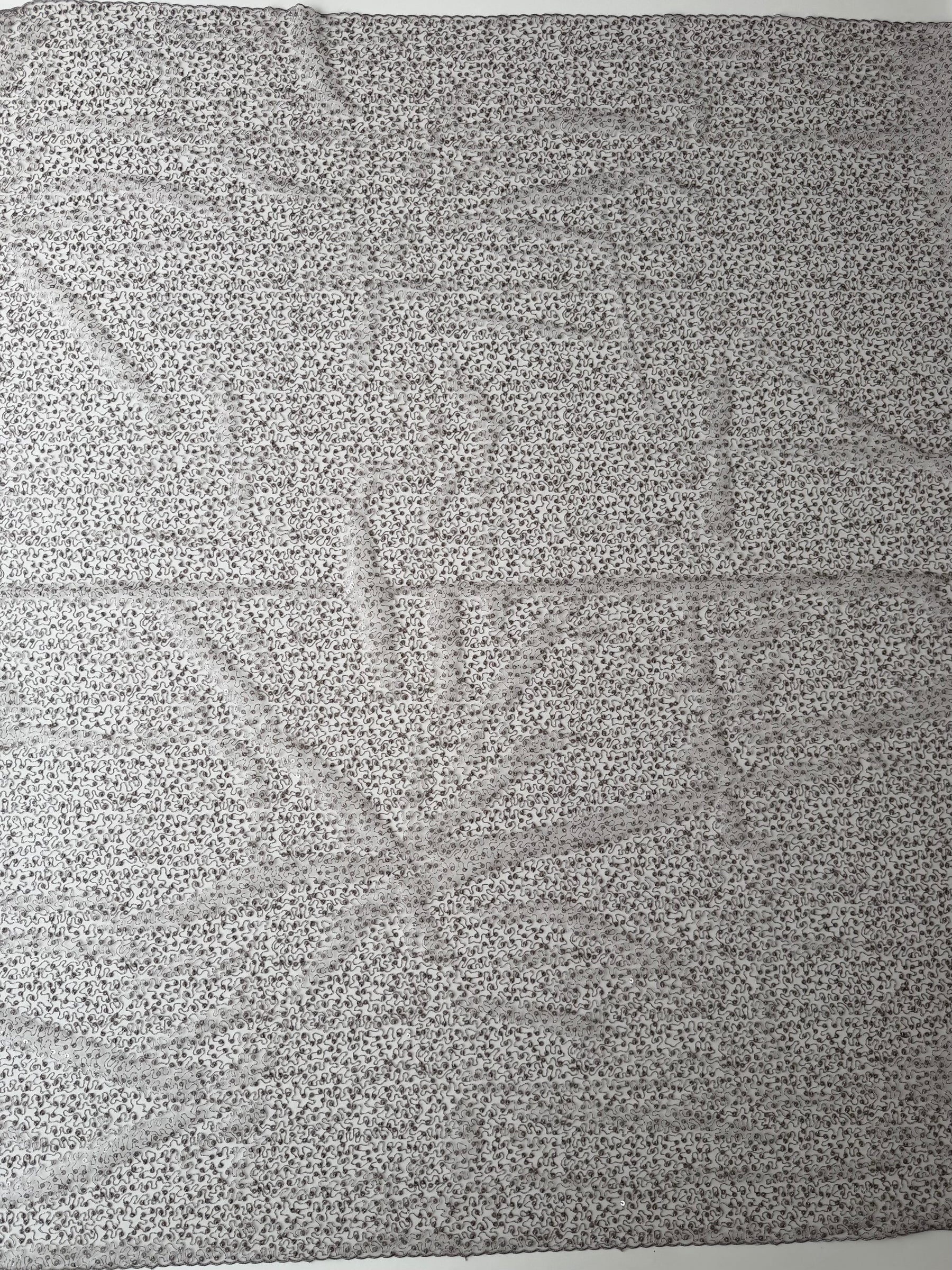 Taupefarbener, bestickter Paillettentüll – EB3001
