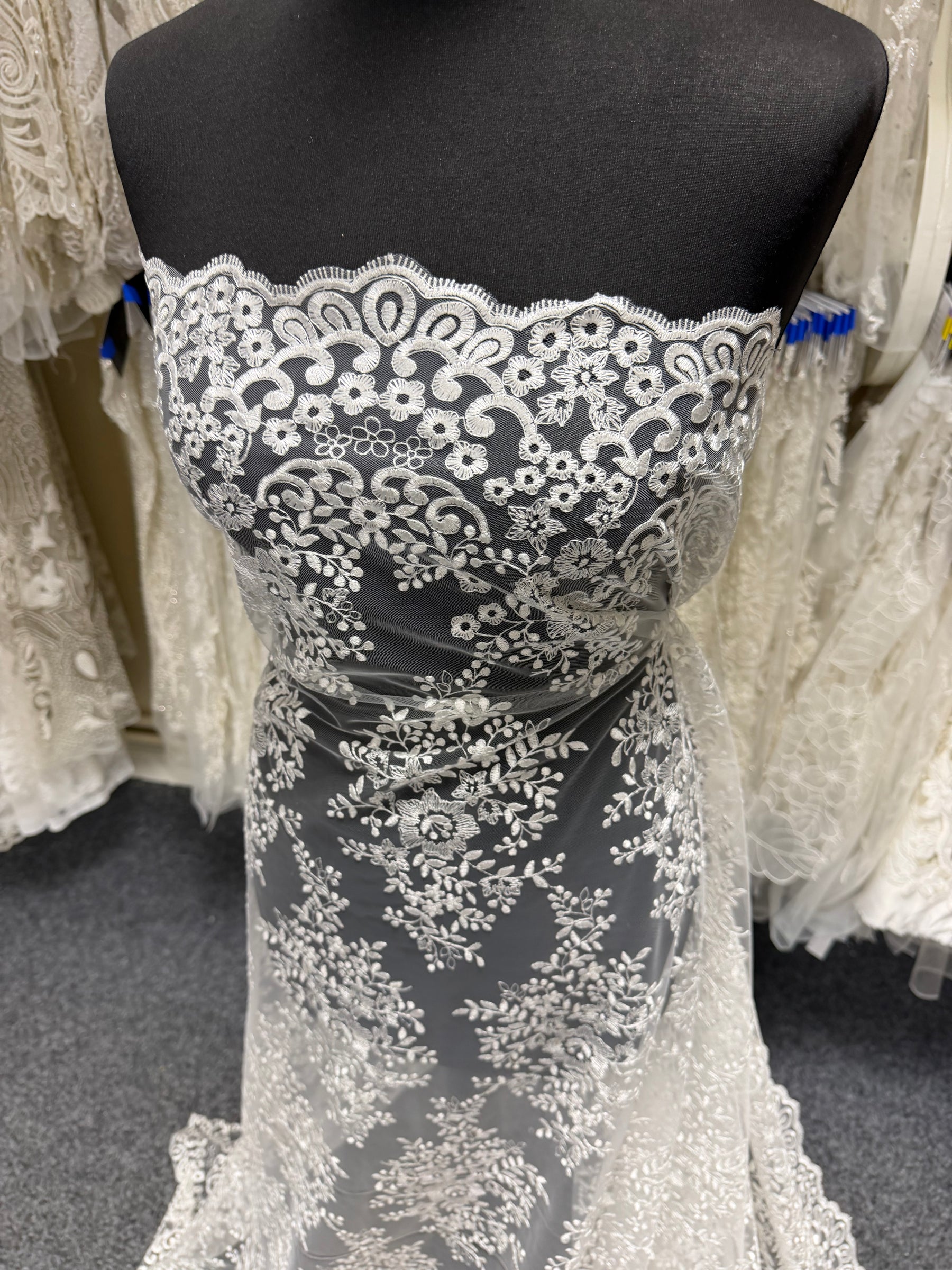 Ivory Embroidered Lace - P628