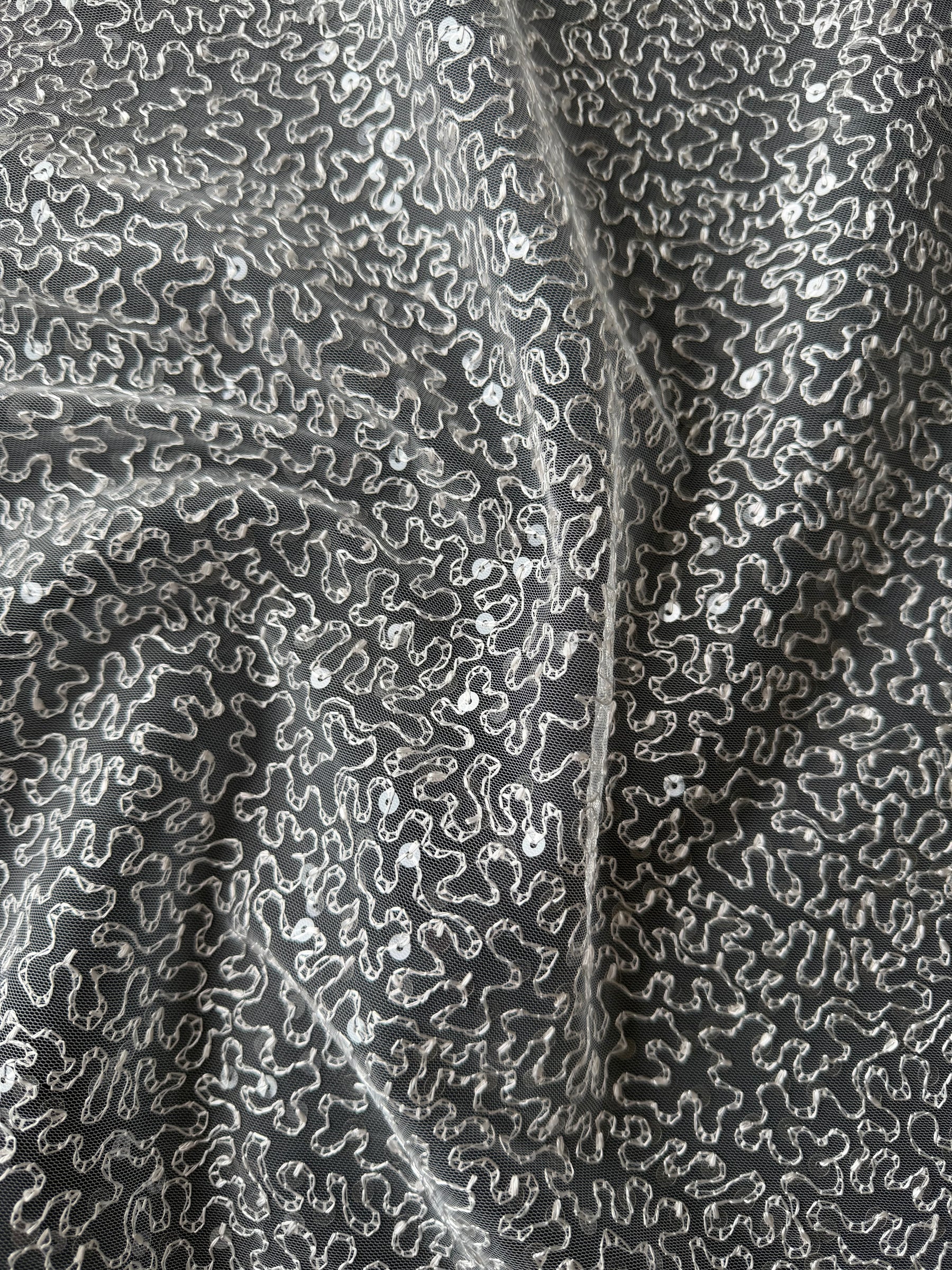 Muschelrosa bestickter Paillettentüll – EB3001