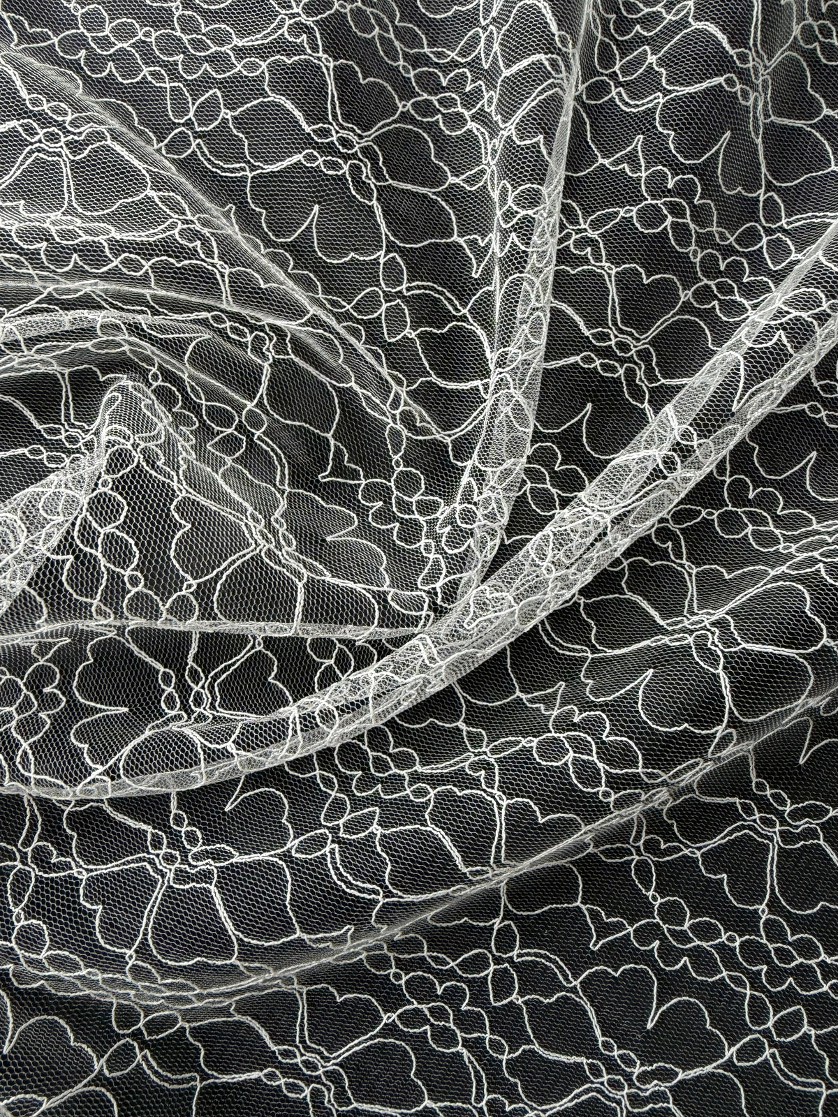 Heller Elfenbein-Sticktüll – EB5030
