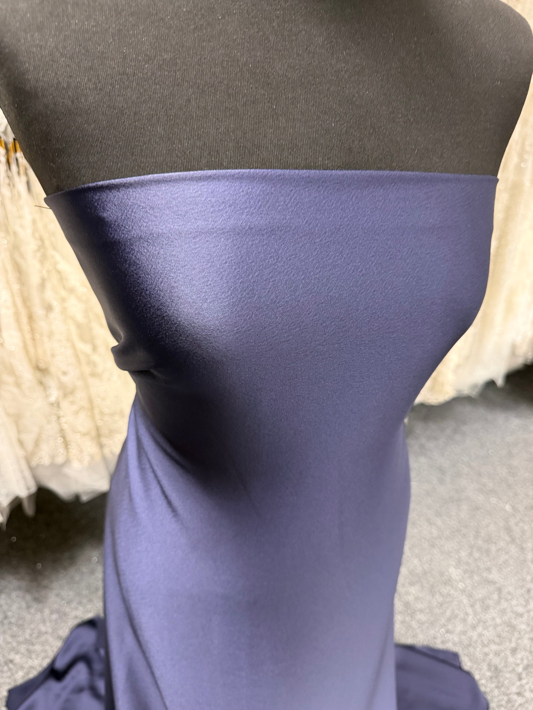 Marineblaues Polyester-Satin-Crepe-Gewebe – Nostalgisch (CF)