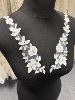 Ivory Lace Appliques - MT8015
