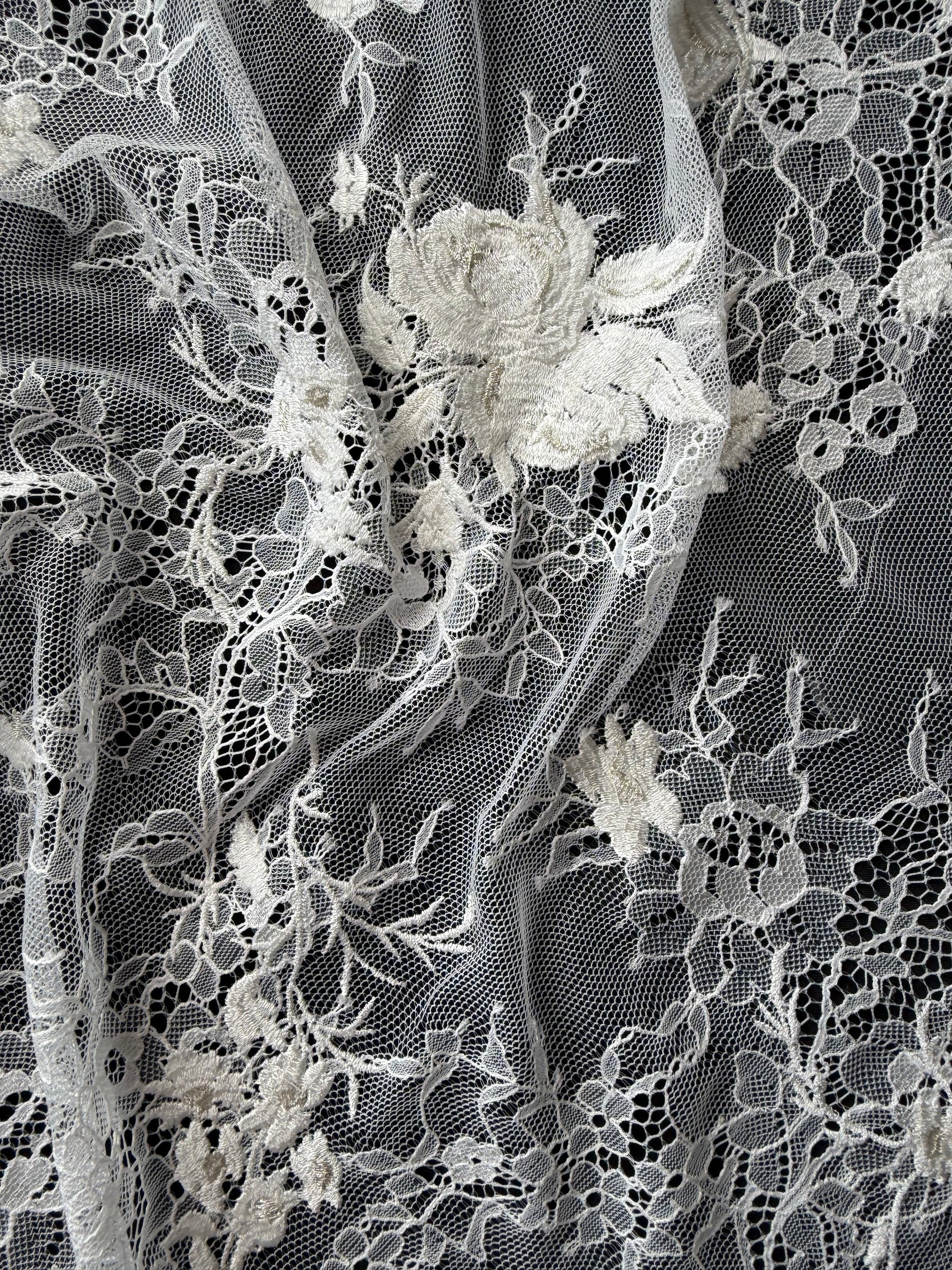 Ivory Embroidered Chantilly Lace - P872