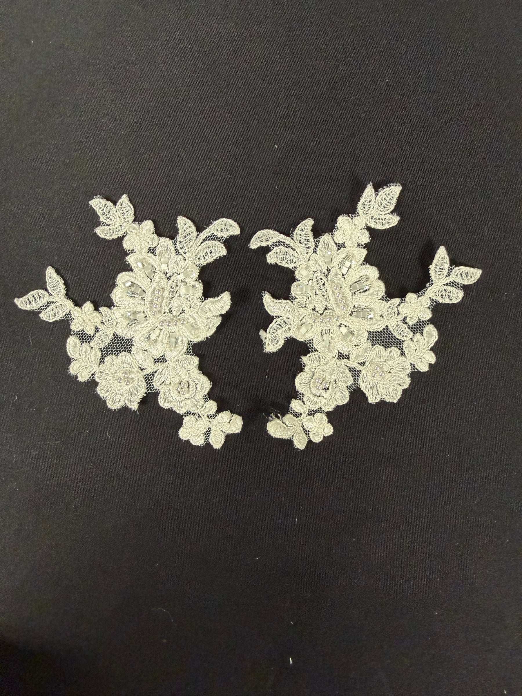 Ivory Beaded Lace Appliques - T151