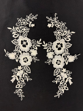 Ivory Guipure Lace Appliques - T404