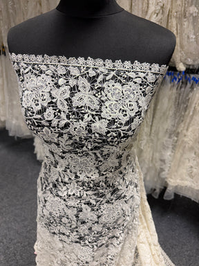 Ivory Guipure Lace - P356
