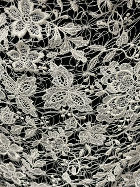 Ivory Guipure Lace - P356