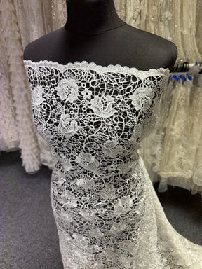 Ivory Guipure Lace - P357