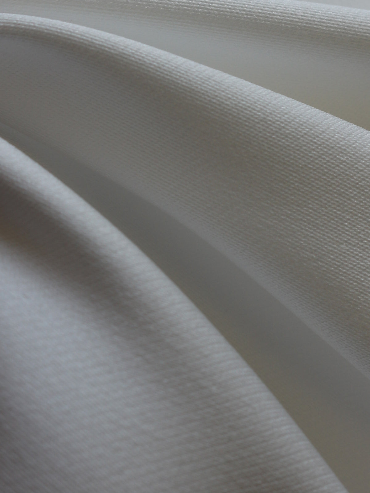 Elfenbeinfarbenes Polyester-Mikado (145 cm/57 Zoll) – Freedom