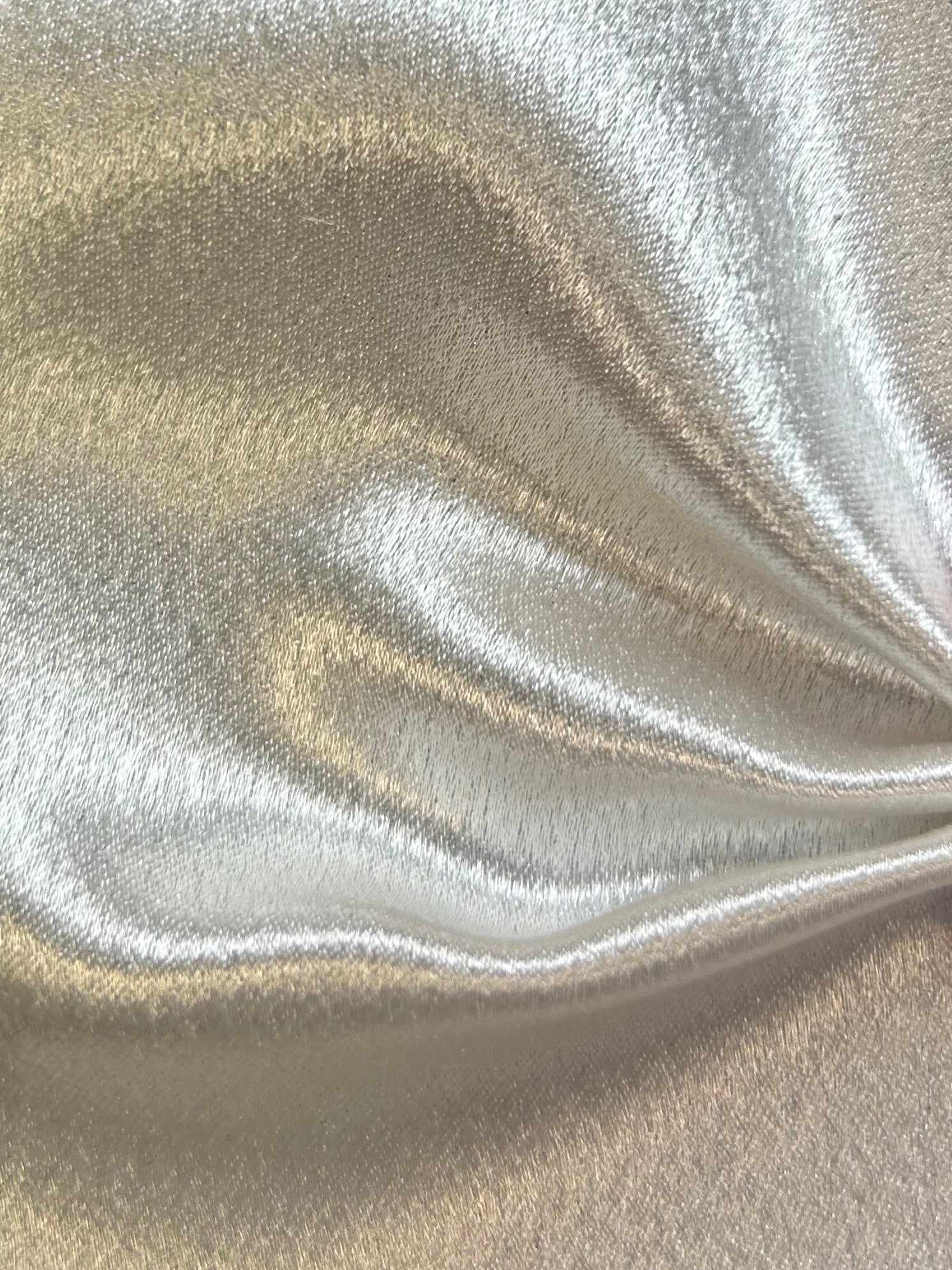 Elfenbeinfarbener Satin mit Rückseite aus Polyester-Krepp – Desire