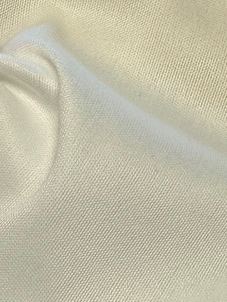 Elfenbeinfarbener gestrickter Polyester-Futterstoff – Litauen