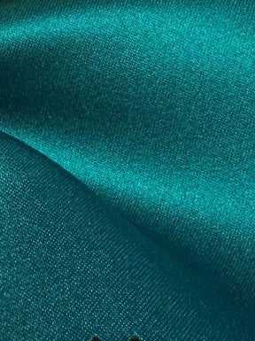 Jadegrüner Polyestersatin – Kanada