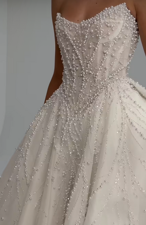 Elfenbeinperlen und Perlenspitze - Jivka